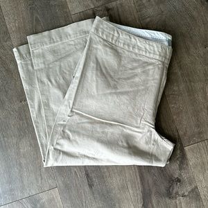 Liz Claiborne Audra Capris